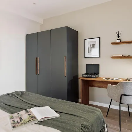 Apartment Isola - 1 Bedroom And Terrace In Eixample Dreta