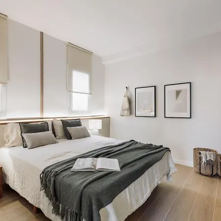 Isola - 1 Bedroom And Terrace In Eixample Dreta Apartament *